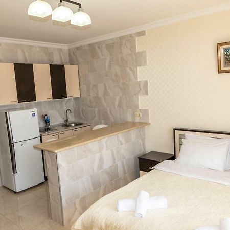Orbi Apartment Ruslan บาทูมิ ภายนอก รูปภาพ