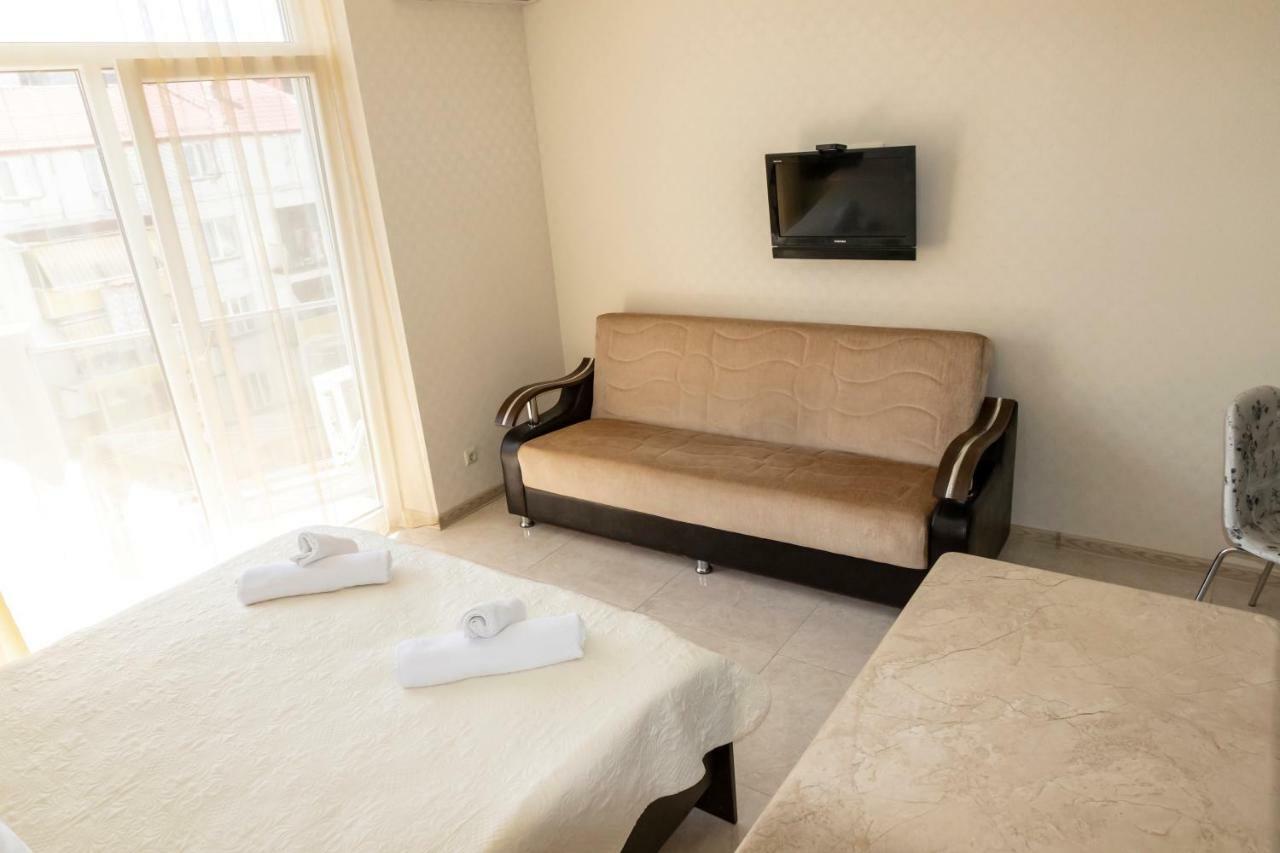 Orbi Apartment Ruslan บาทูมิ ภายนอก รูปภาพ