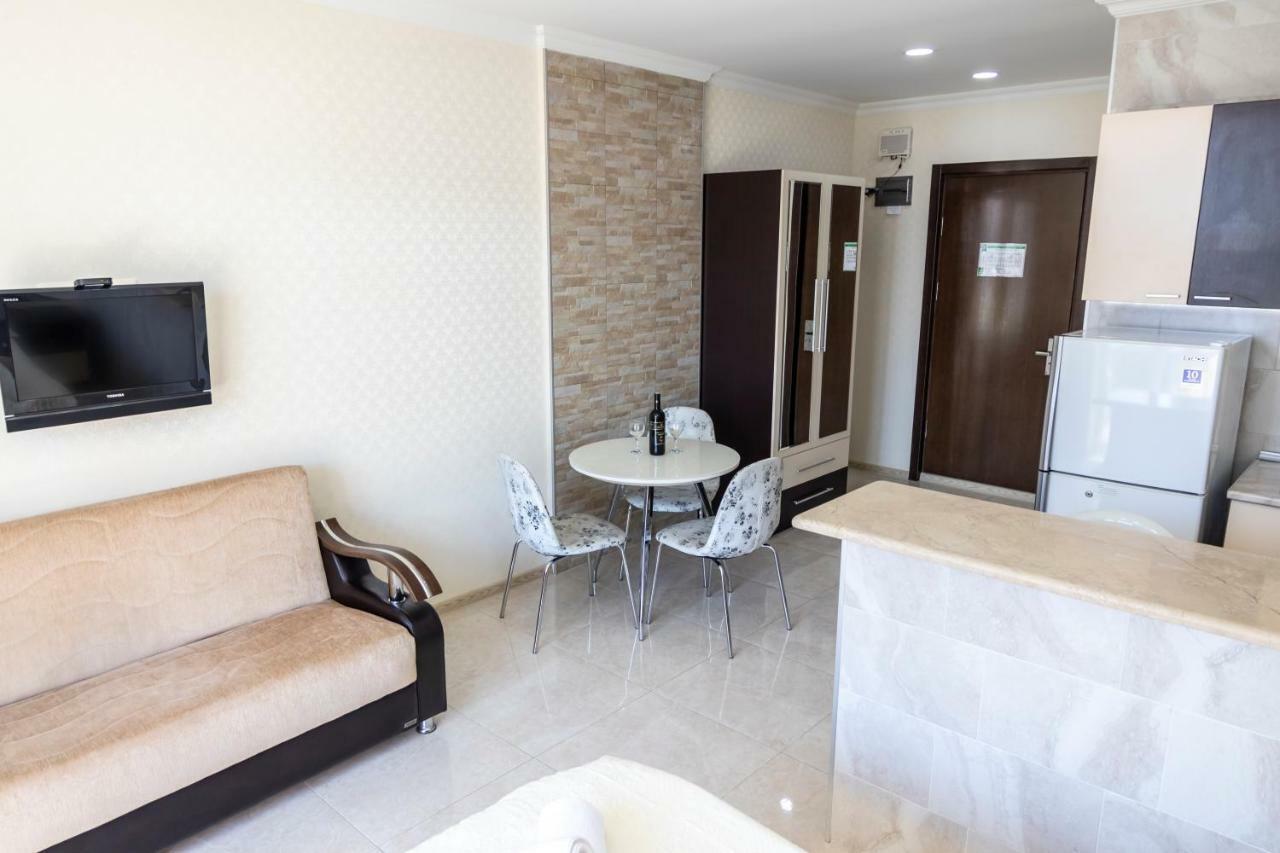 Orbi Apartment Ruslan บาทูมิ ภายนอก รูปภาพ